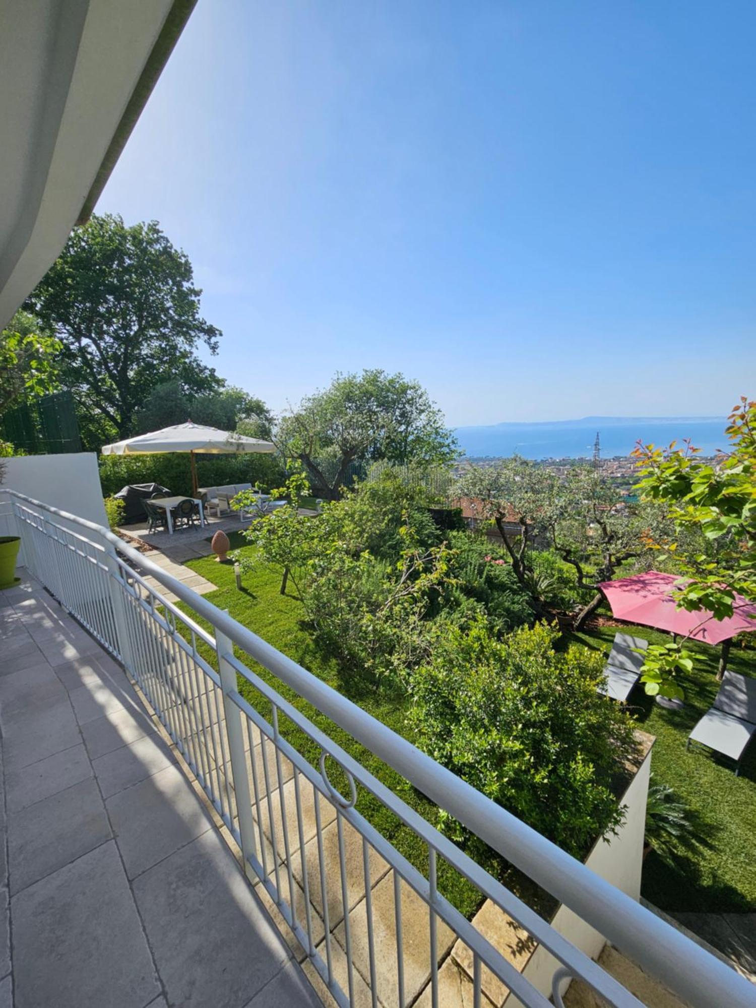 Bed and Breakfast Casa Cali Piano di Sorrento Esterno foto